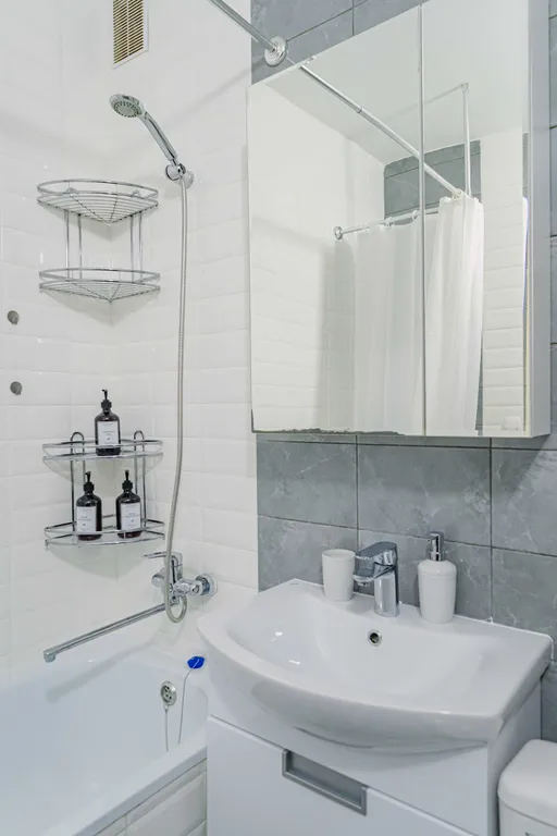 Квартира Уютная, светлая, только после ремонта квартира ждет своих гостей — Екатеринбург