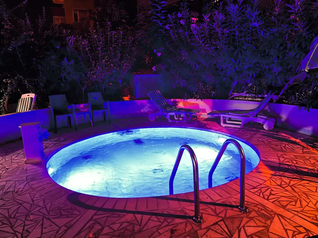 Аланья, квартира со своим бассейном и садом, до моря 7 минут