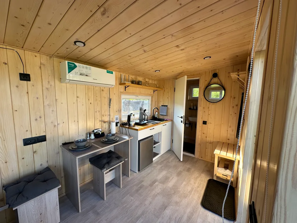 Дом около горьковского моря