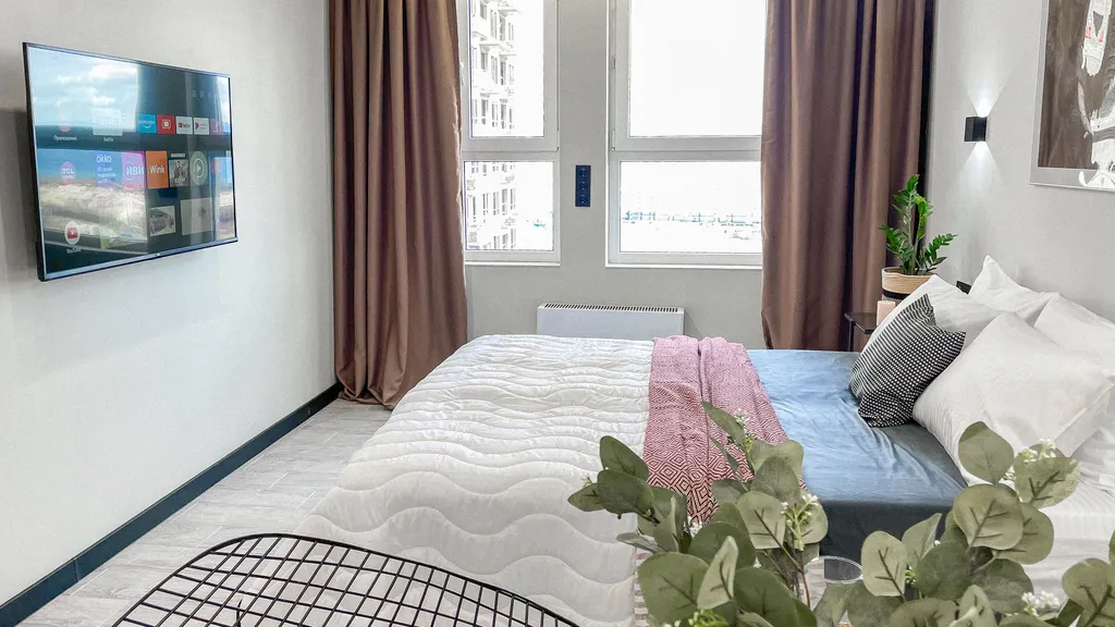 Слоники с видом на море Пик Южный