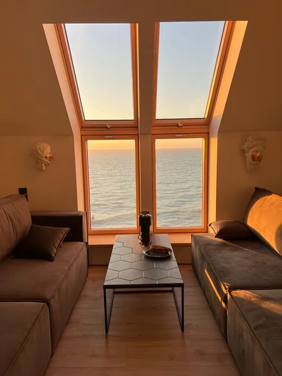 Eleven Aparts с лучшим видом на море!