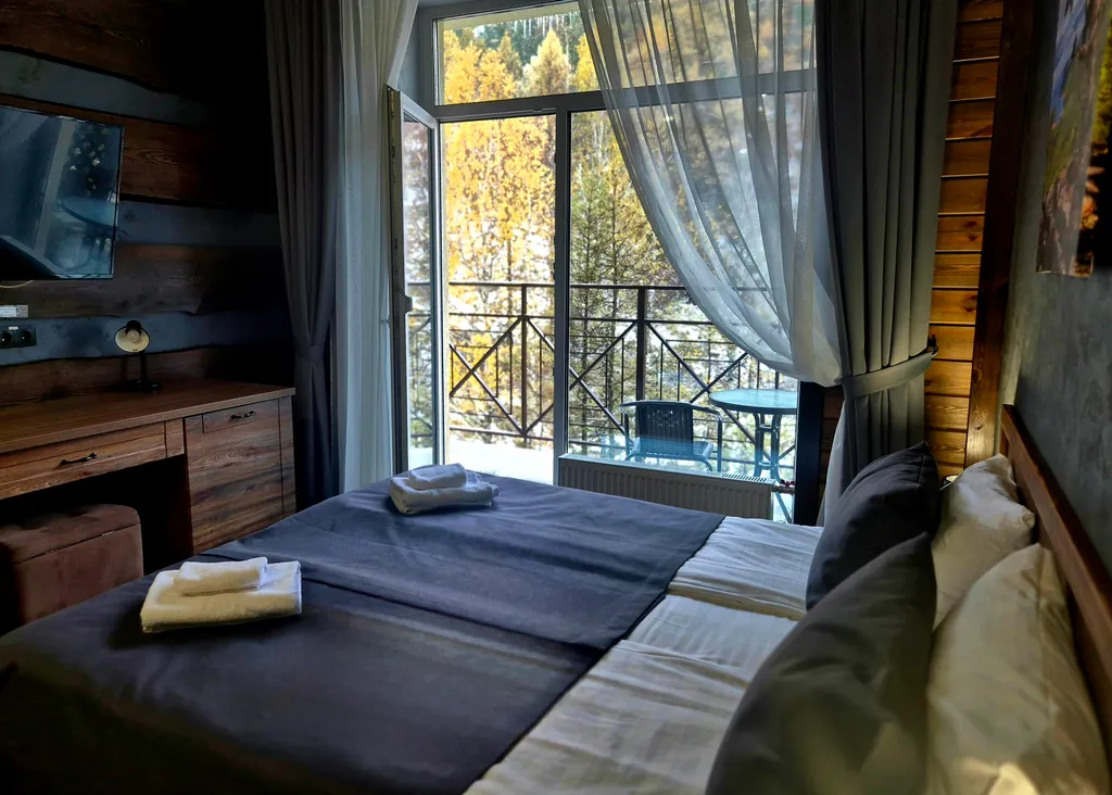 Студия в стиле шале с видом на лес, комфорт достойного вас уровня