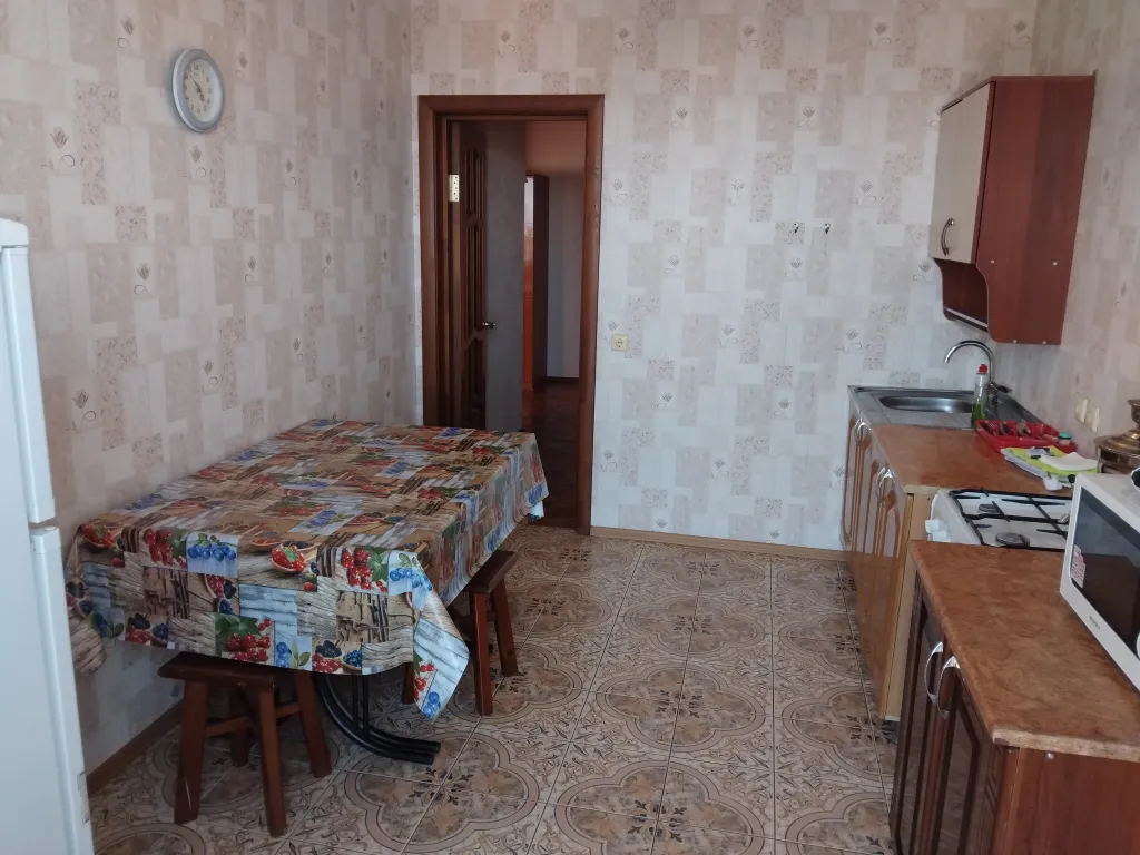 Квартира Просторная квартира в центре города с видом на море — Ейск