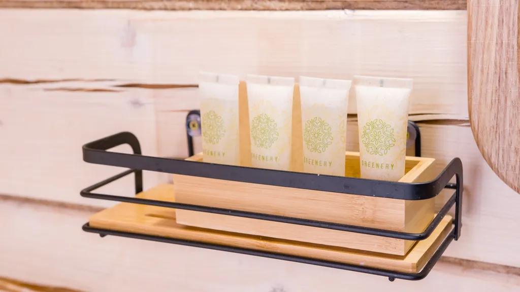 Уютный дом на берегу озера