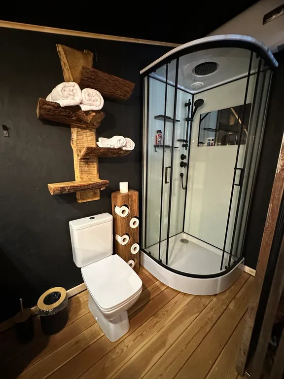 Коттедж 1-комнатный Дом — Таштагол