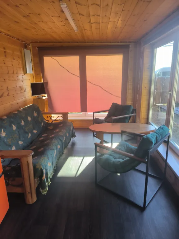 Уютный дом на первой линии