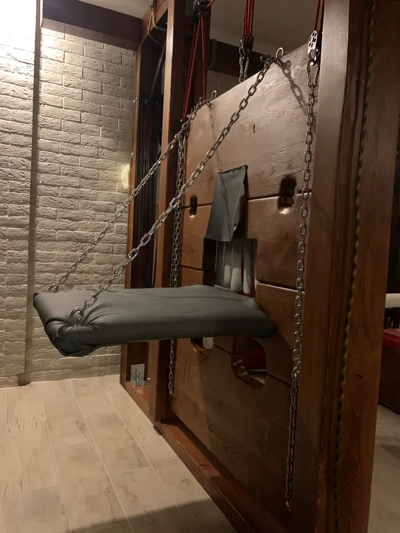 Игровая студия для взрослых)