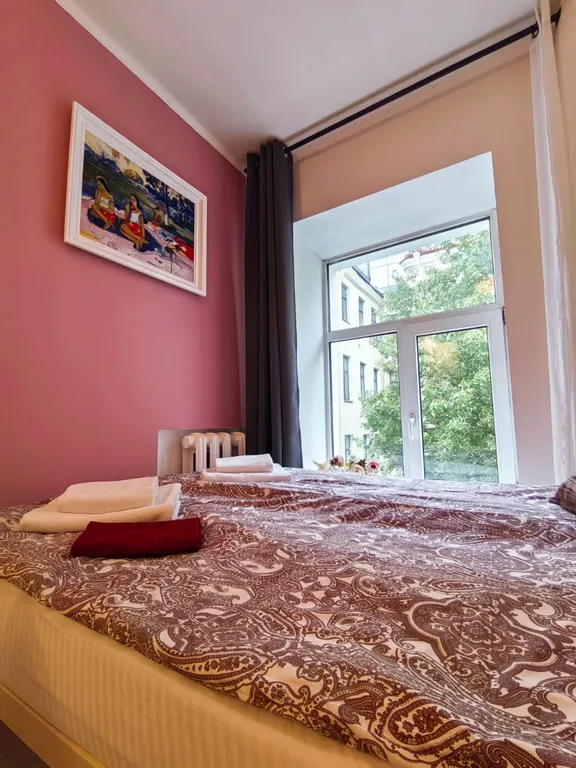 Квартира Комната "Другой Эрмитаж". Между Эрмитажем и Исаакием. Хранение багажа. — Санкт-Петербург