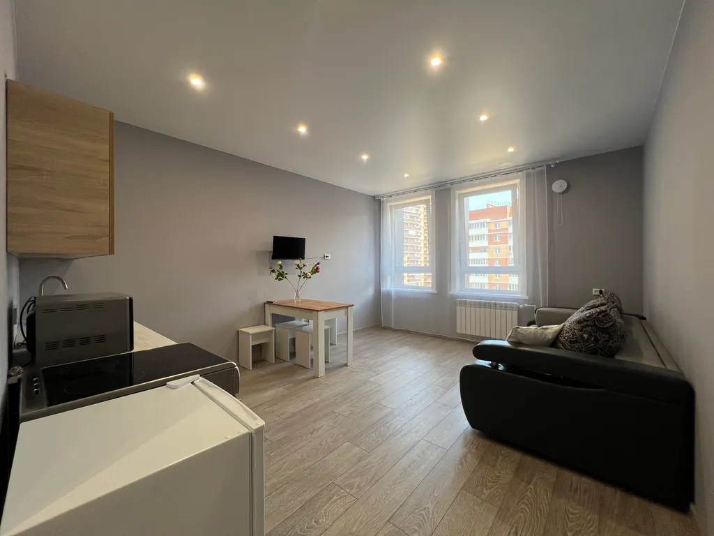 Просторная 1-к кв у ЖД вокзала. Не берем оплату за финальную уборку