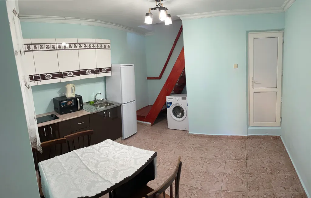 Коттедж Уютный дом в 2-этажа в центре города — Дербент