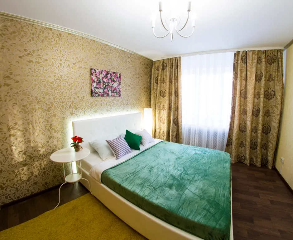 Квартира Уютная квартира с подсветкой рядом с парком — Омск