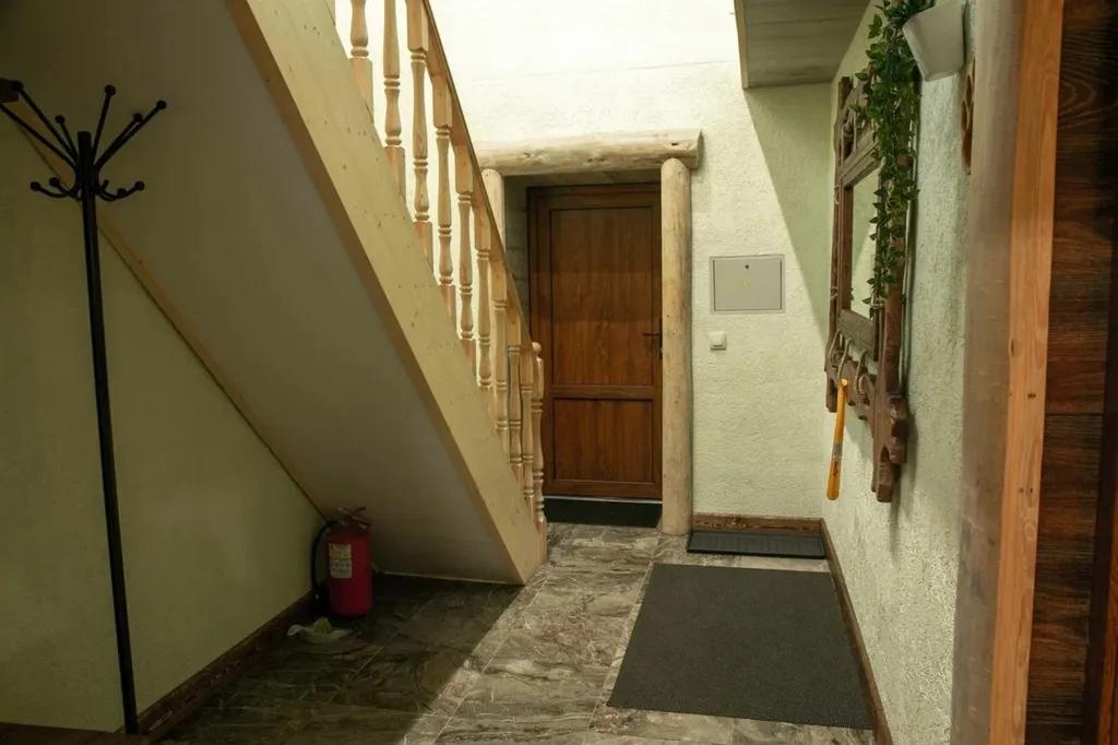 5-комнатный Дом