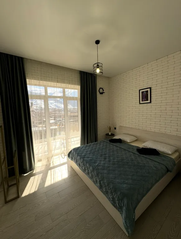 Уютный дом среди гор с джакузи