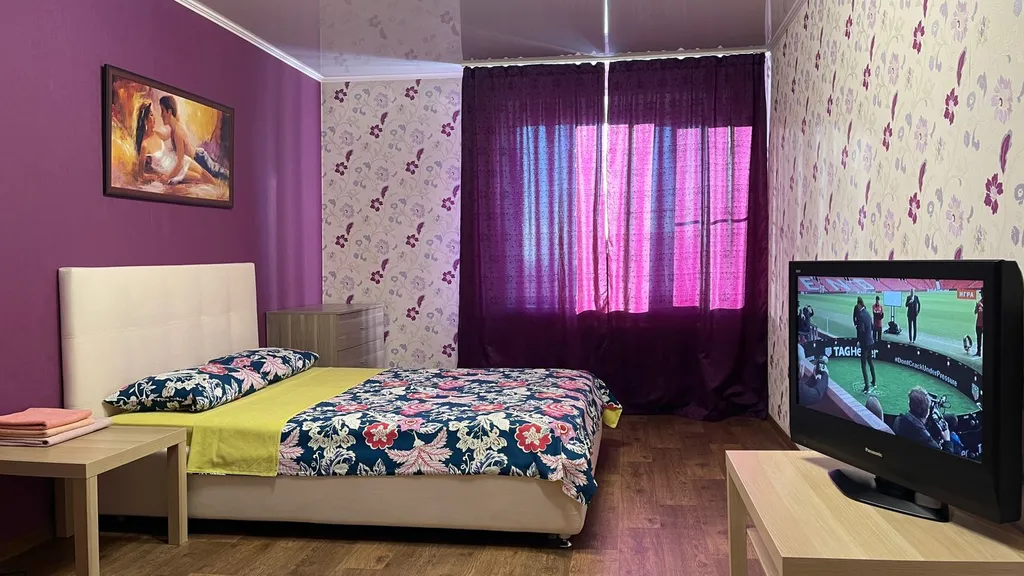 Рядом Стадион Красная Звезда, СибГУФК, СКК Блинова, СК Авангард