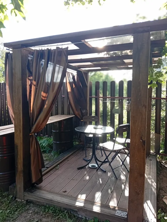 2-к. дом с сауной и балконом на реку