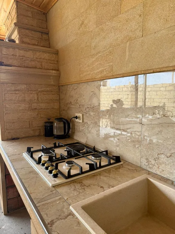 Уютный дом на берегу Каспийского моря