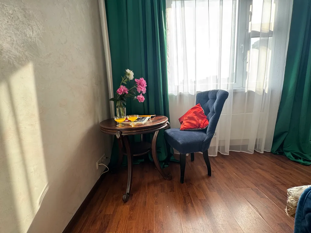 Квартира на высоком этаже в 10 минутах пешком от метро