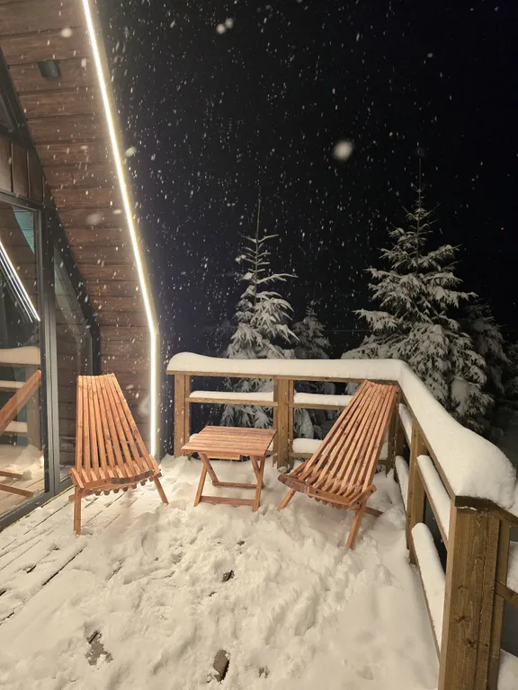 Уютный дом Афрейм с террасой и купелью