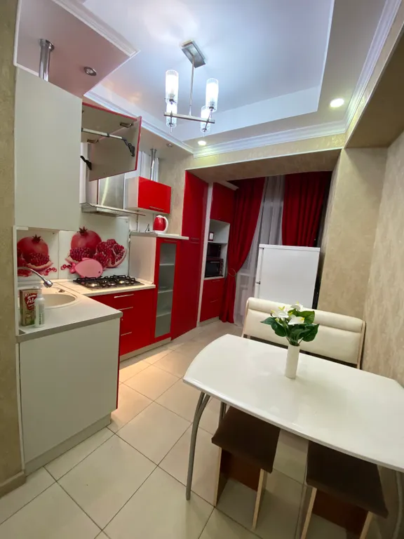 Трех комнатная квартира в центре Алматы