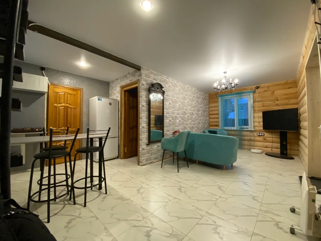 Уютный дом с видом на лес