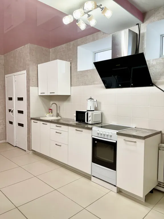 Дом с баней и беседкой на реке