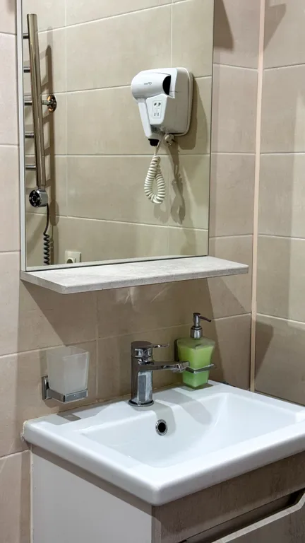 Уютная квартира в сосновом лесу в сердце гор