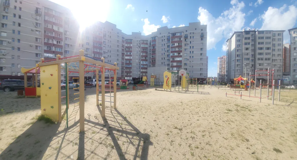 Прекрасная квартира в отличном новом спальном районе города