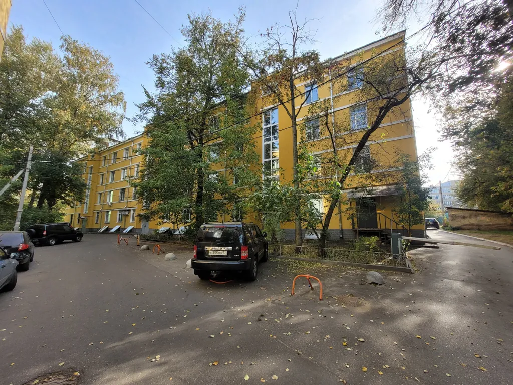 Лофт-6 синяя. Клёвая двухуровневая студия в центре.