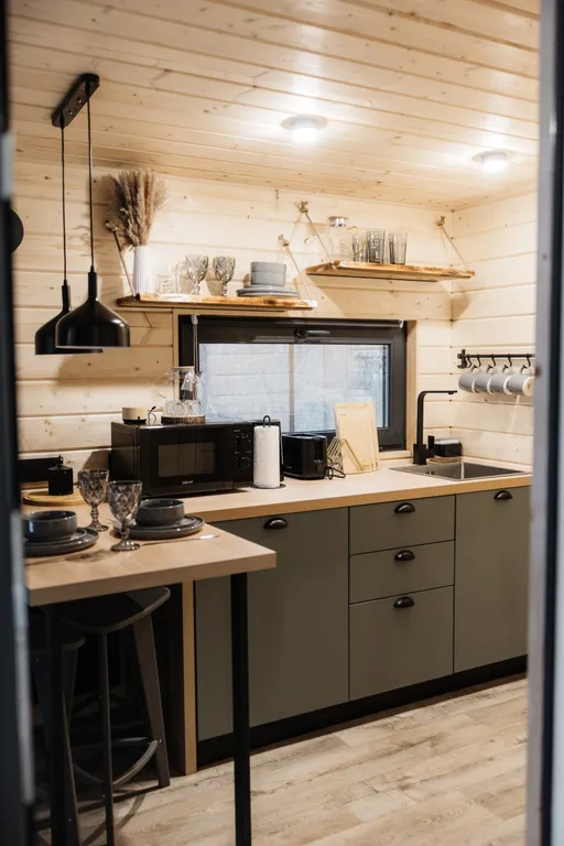 Коттедж с красивым видом из окна