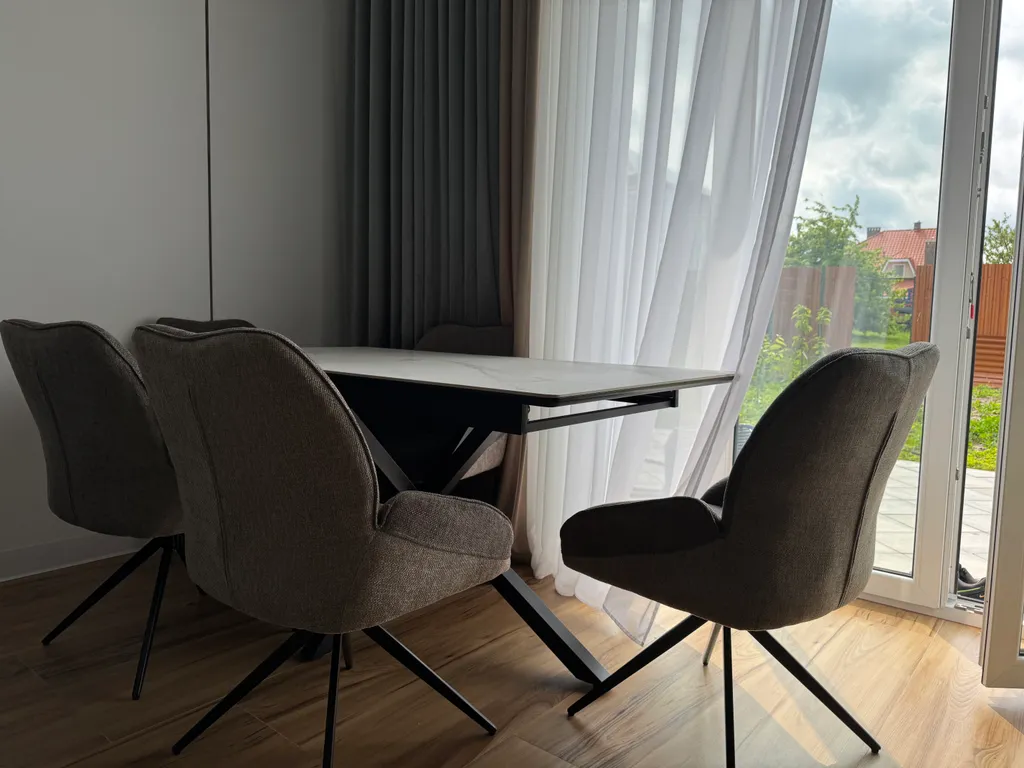 Комната у моря через сосновый бор