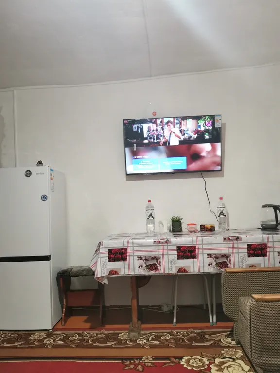 Домик в предгорье горы "50 лет"