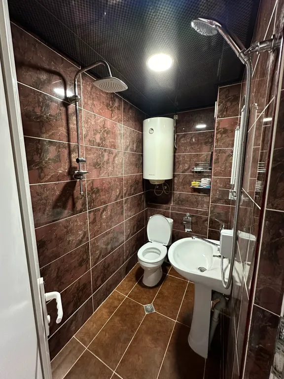 Уютная квартира с большими окнами и красивым видом