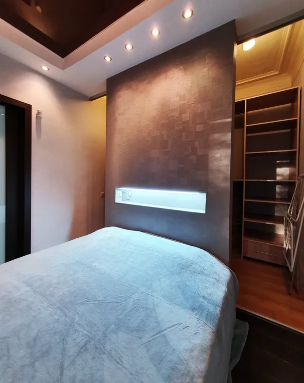 Двухкомнатная студия. Идеальная локация. Парковка во дворе.