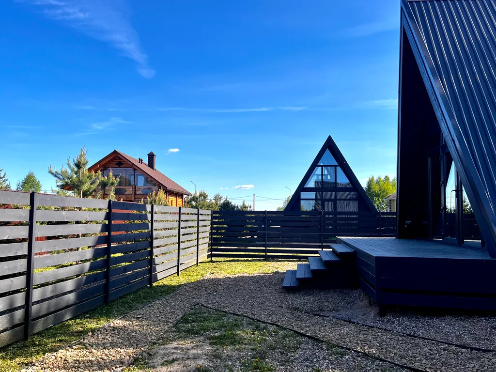 Домик у реки с банным чаном и сап-бордами