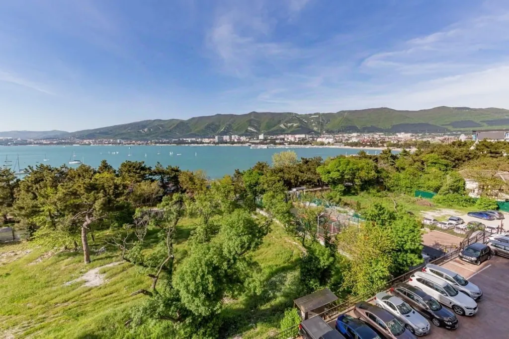 2-комнатная квартира с террасой и красивым видом