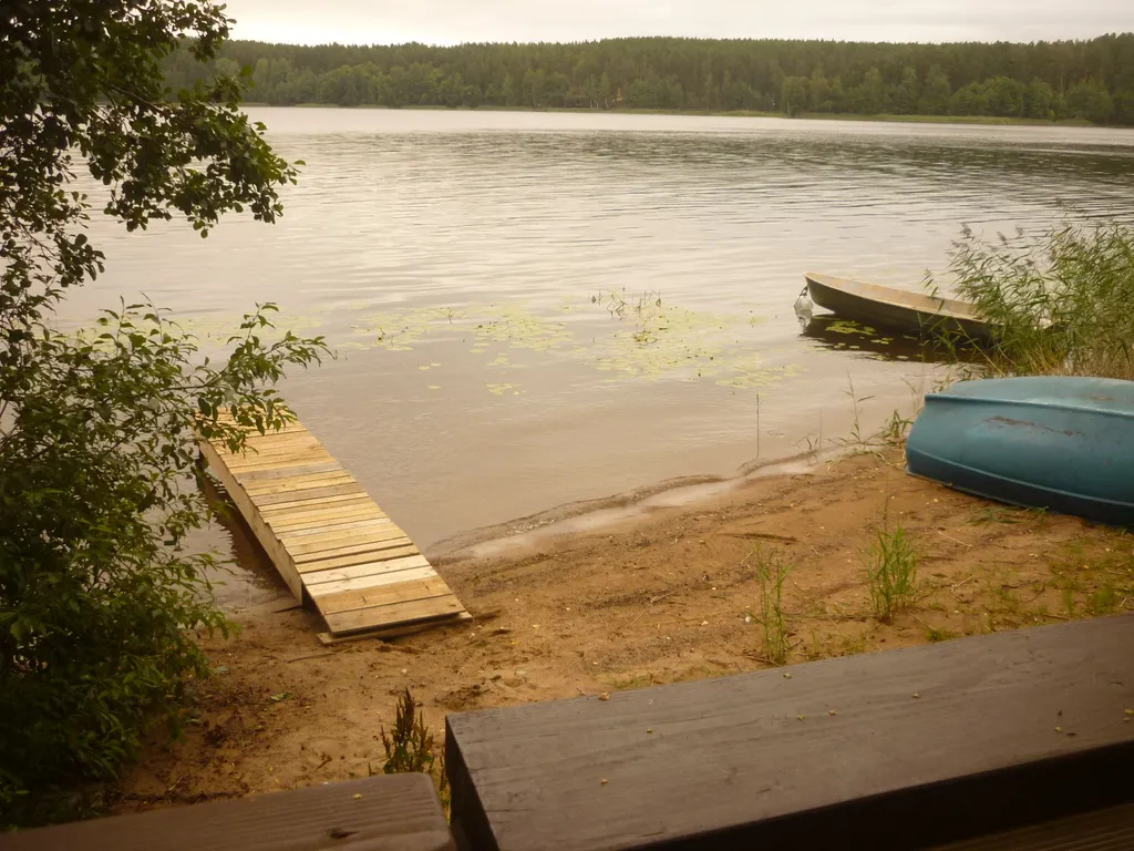 Коттедж на берегу озера