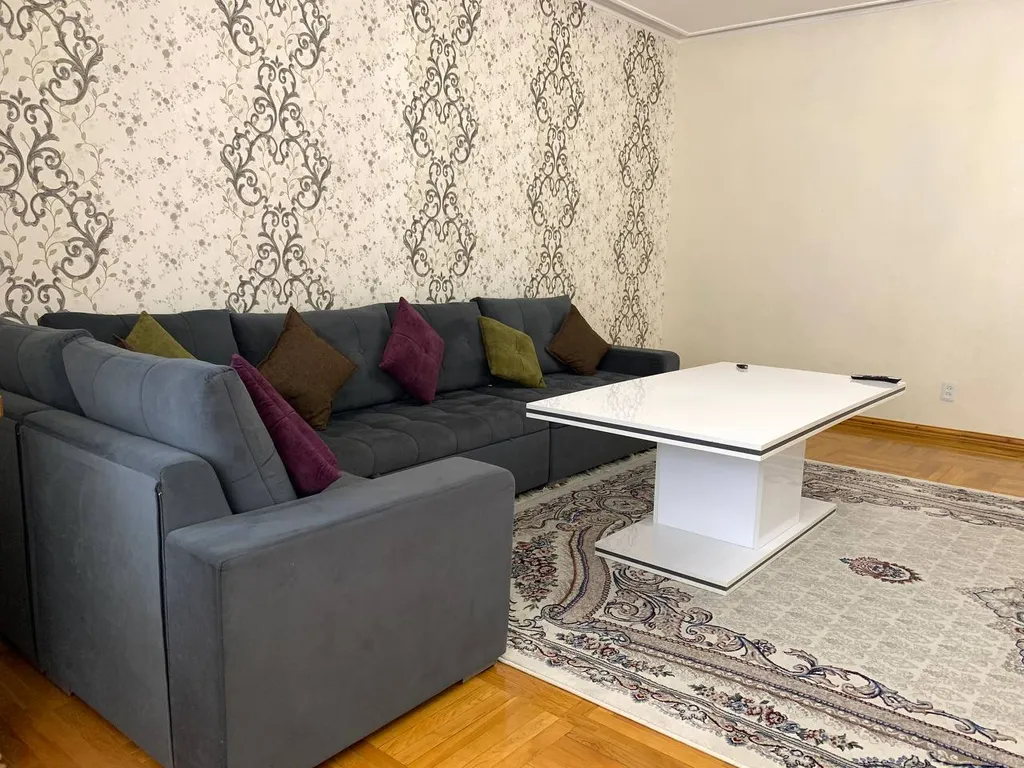 Большая и новая квартира в центре города