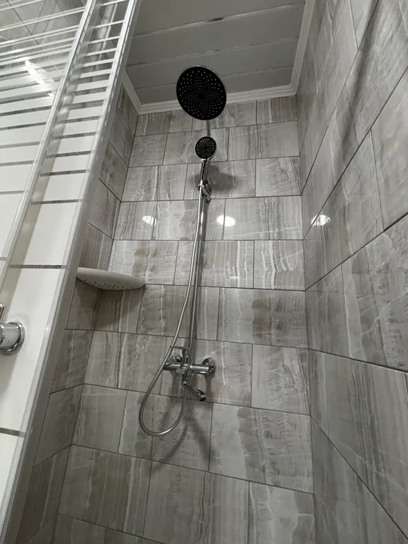 Уютный номер в собственном лесопарке