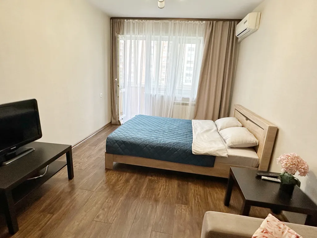 Двухкомнатная квартира в 10 минутах пешком от набережной