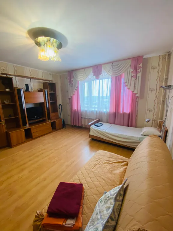 Большая 2-ка около автовокзала