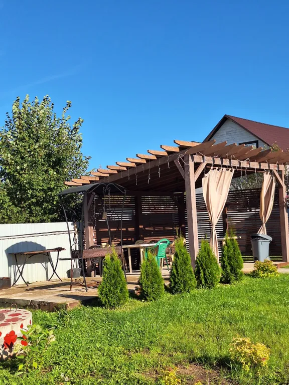 Большой уютный дом