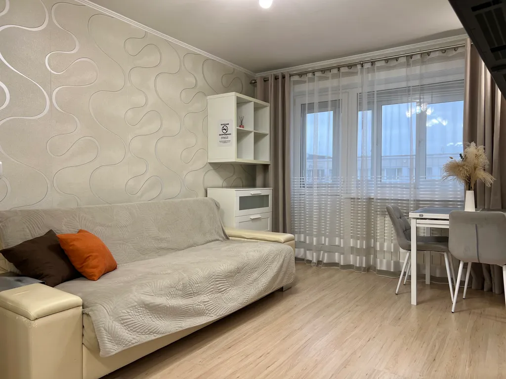 2-комнатная квартира с панорамным балконом