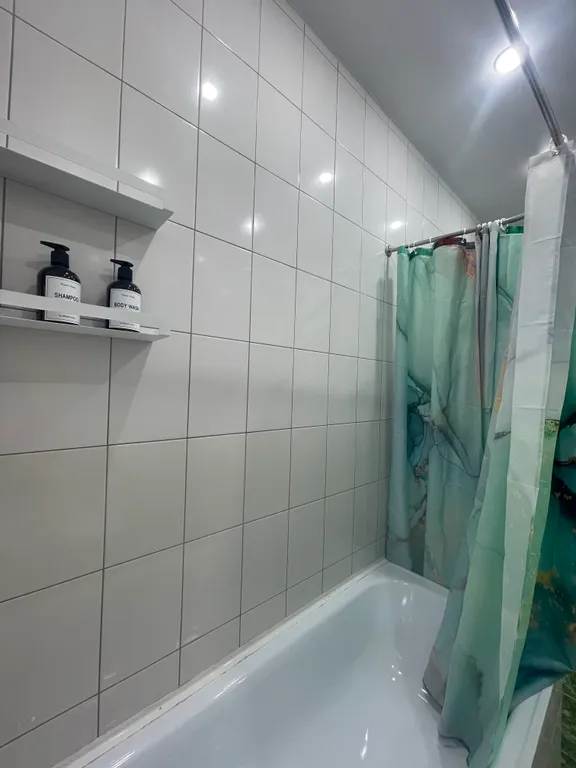 Дом с бассейном, баней и чаном