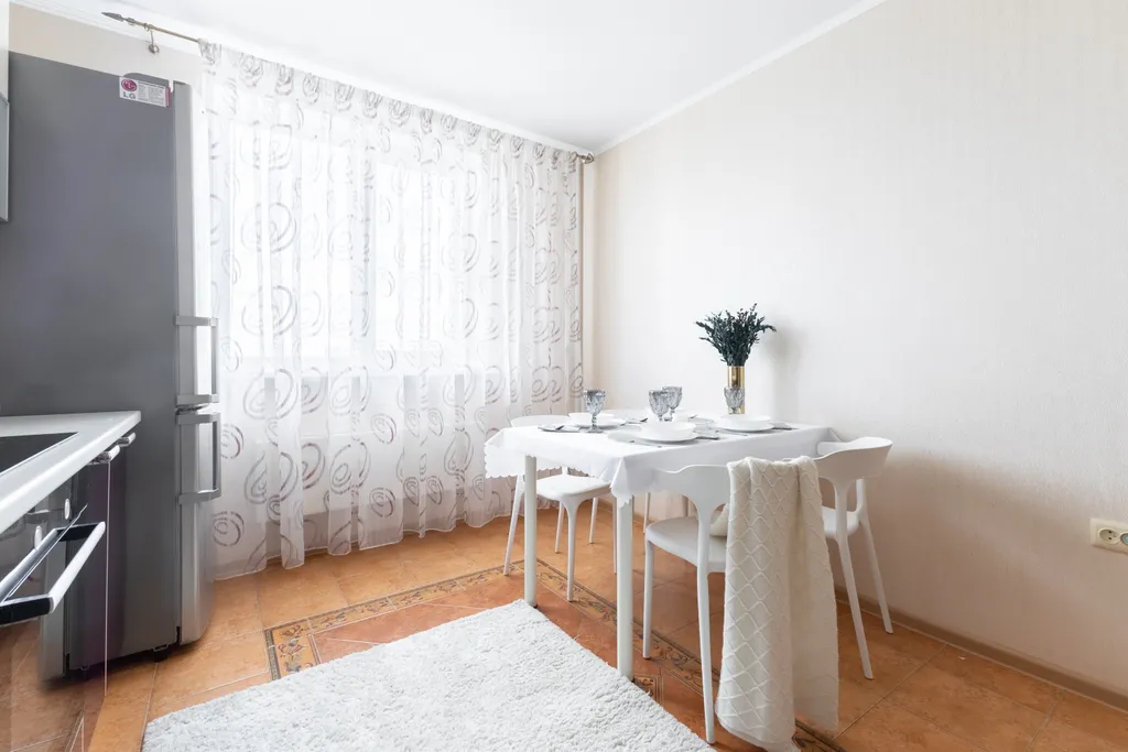 Квартира 4-комнатная Квартира — Казань