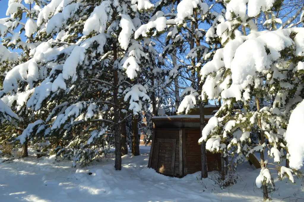 Дом недалеко от ГЛК Евразия