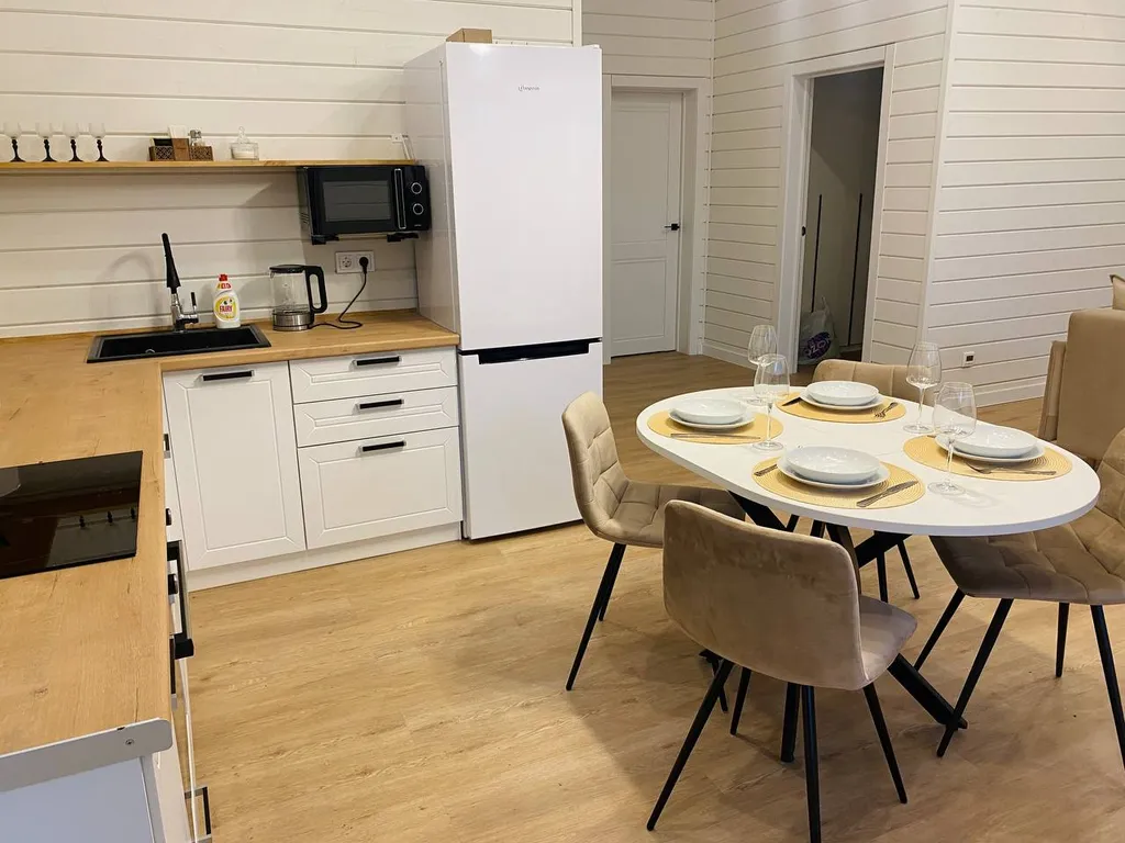 Современный дом с панорамными окнами