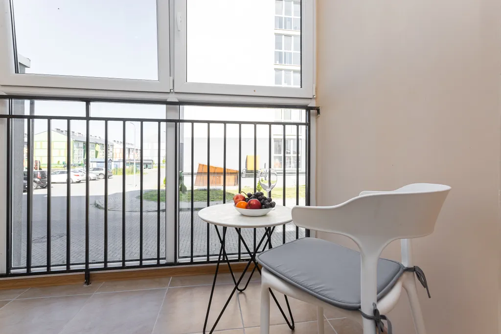 Just rent this apartment)