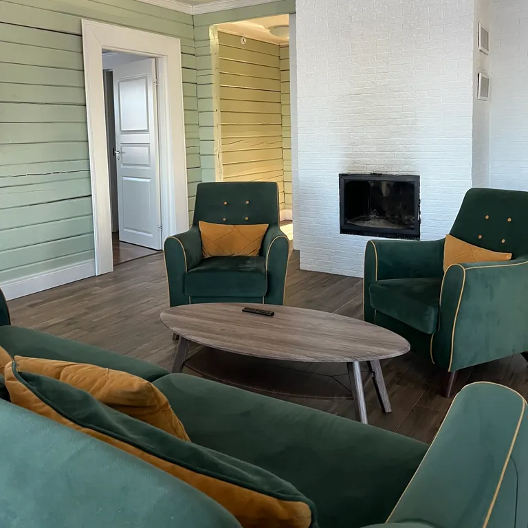 Isotalo - большой дом у озера в карелии, для большой компании