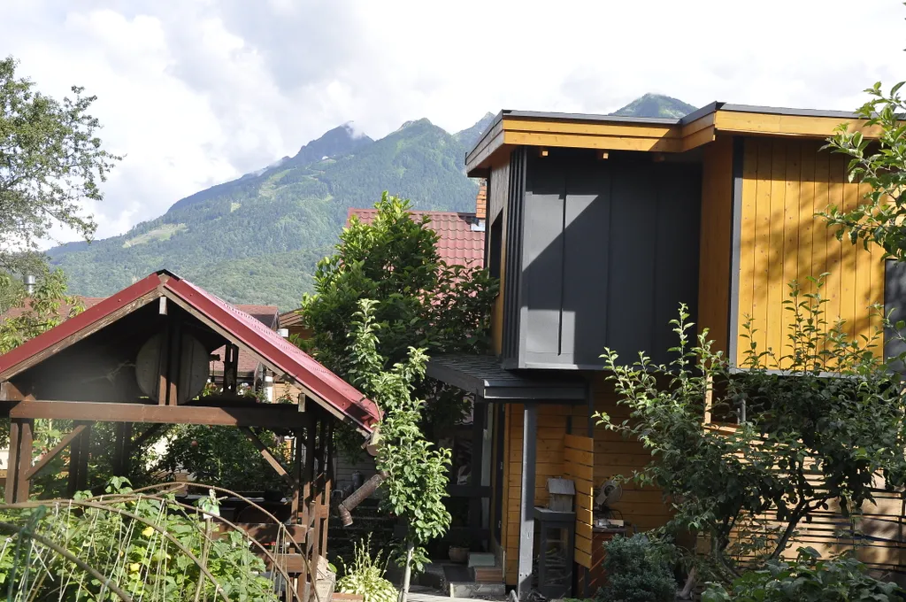 Уединенный эко-дом с видом на горы