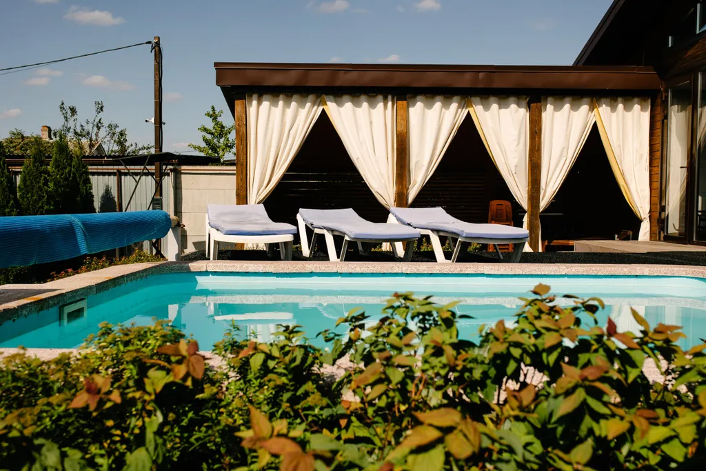 Апартаменты с горячим бассейном и видом на горы